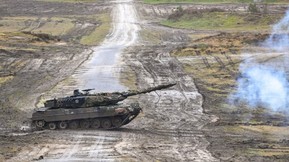 Deployed To Ukraine, Leopard 2 Are Ready For Battlefield - Hellenic ...